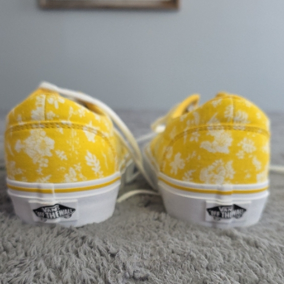 Vans Sunflower Yellow Floral Shoes - Picture 3 of 4